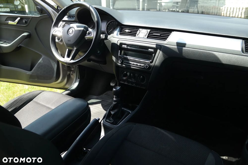 Skoda RAPID Spb 1.2 TSI Ambition - 19