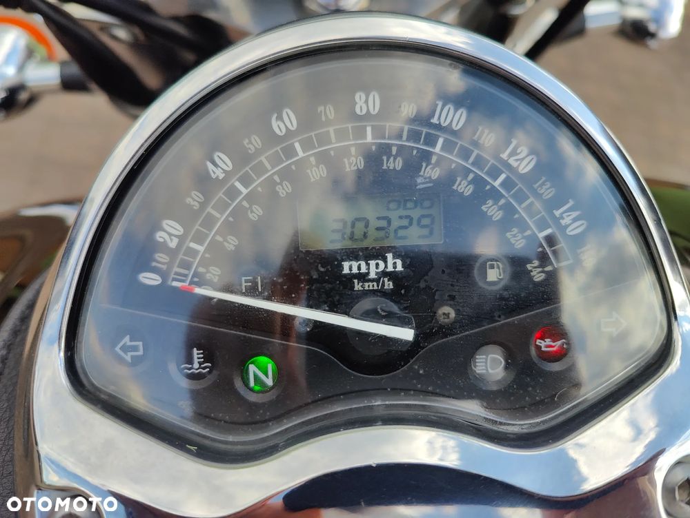 Honda VTX - 8