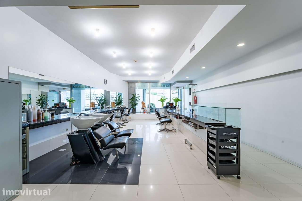 Cabeleireiro em zona Prime de Gaia, proximo do El Corte Inglês - Grande imagem: 5/14
