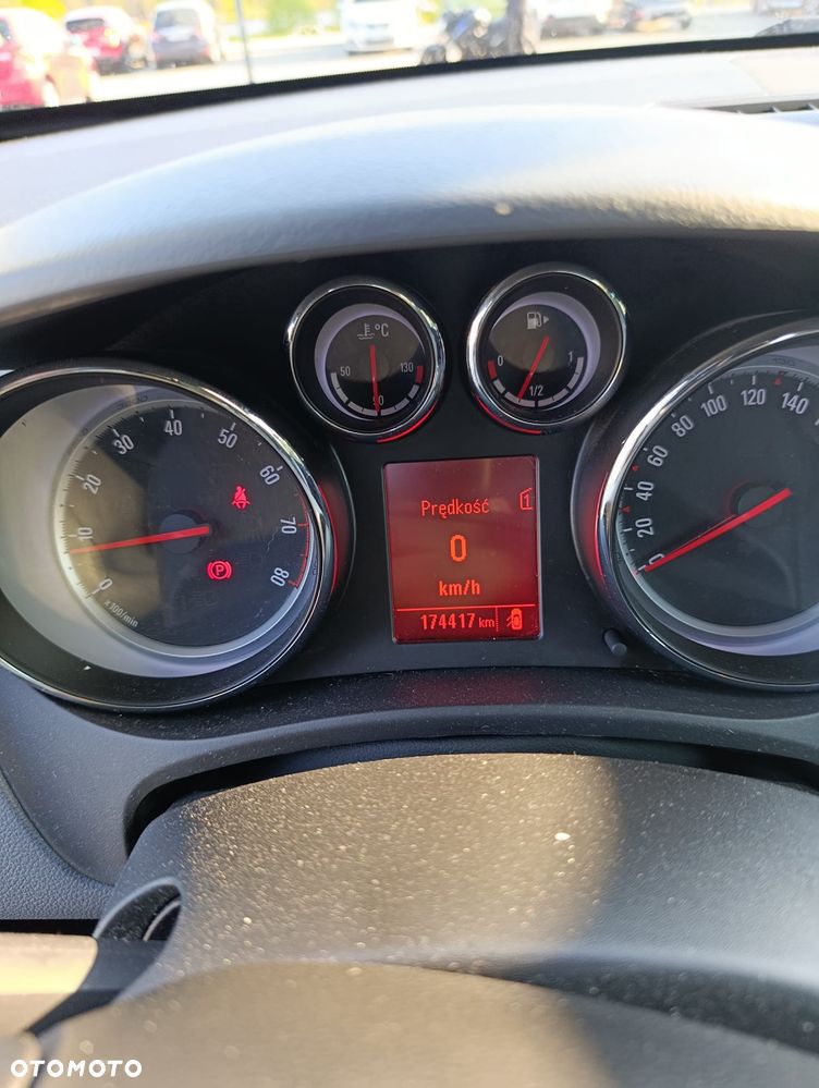 Opel Meriva - 11