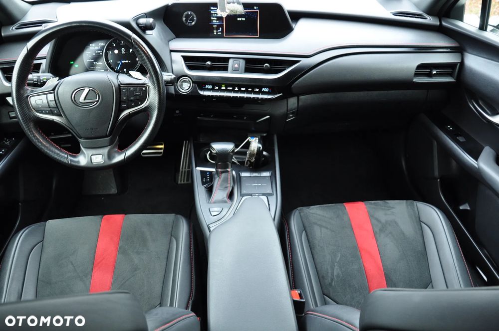 Lexus UX 200 GPF F Sport Design+ 2WD - 18