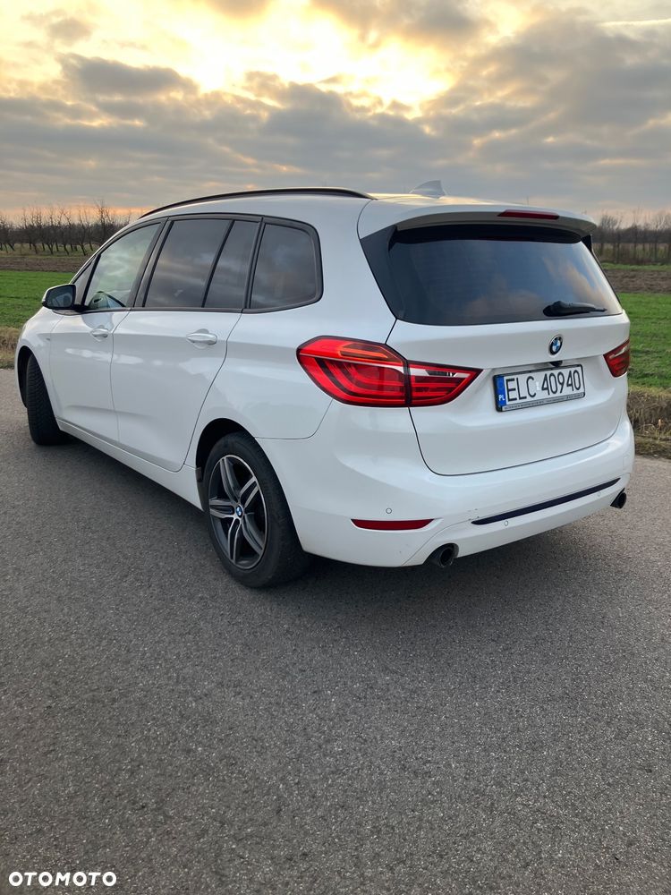 BMW Seria 2 220d Sport-Aut Sport Line - 11