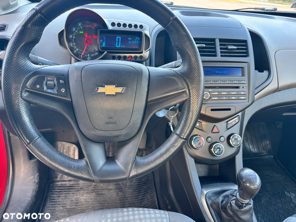 Chevrolet Aveo - 11