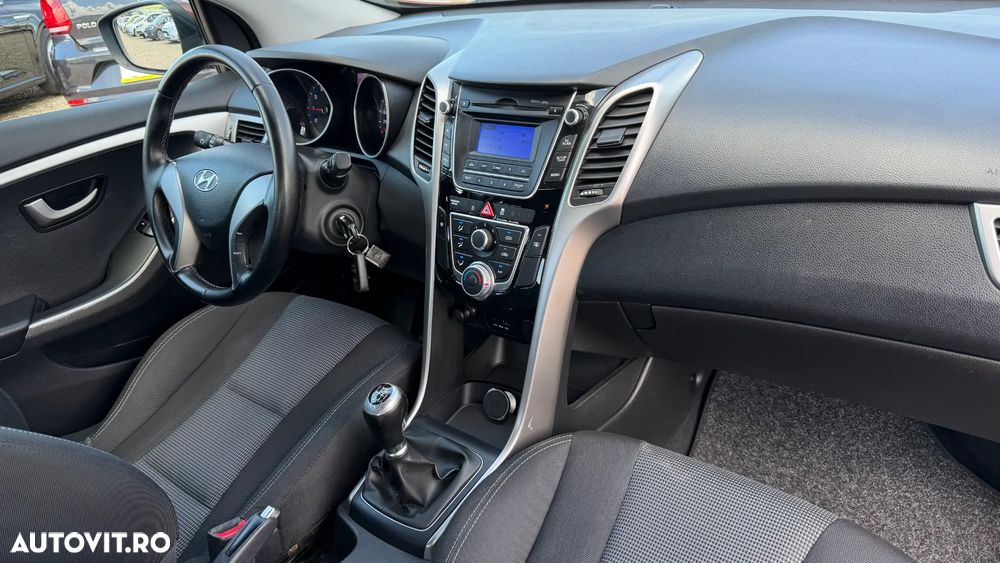Hyundai i30 1.4 MPi TPMS Comfort+ - 13