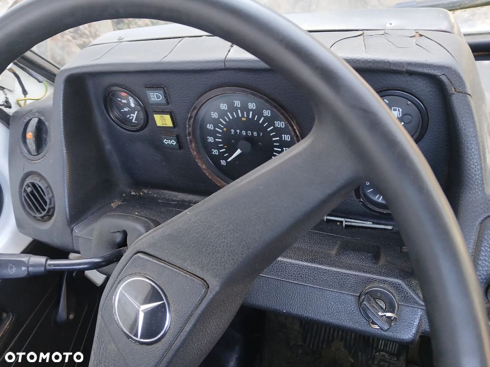 MERCEDES BENZ T1 309D fotel fotele kanapa deska kokpit podsufitka boczek boczki klamka - 3