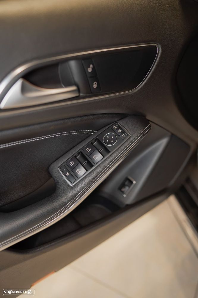 Mercedes-Benz GLA 200 - 16