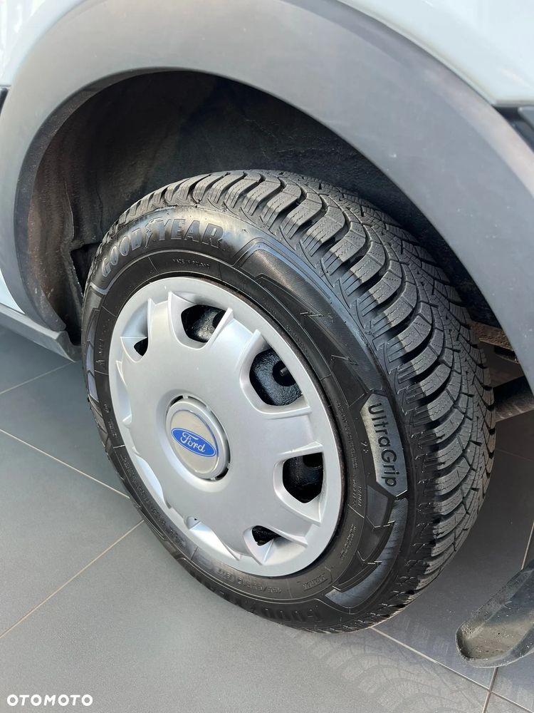 Ford Transit 350 Combi 2.2 TDCi Manual / BEZWYPADKOWY / GWARANCJA / 9 MIEJSC / SERWISOWANY / 1WŁ. / ORYGINALNY PRZEBIEG / RAMPA DLA INWALIDÓW - 32
