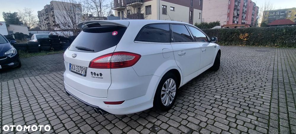Ford Mondeo 2.0 Ghia - 8