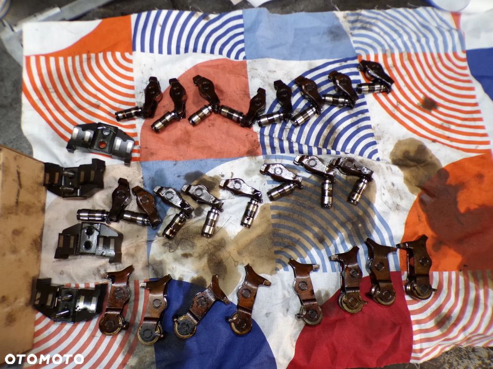 Dzwigienki Zaworowe BMW F10 528i N20B20a - 1