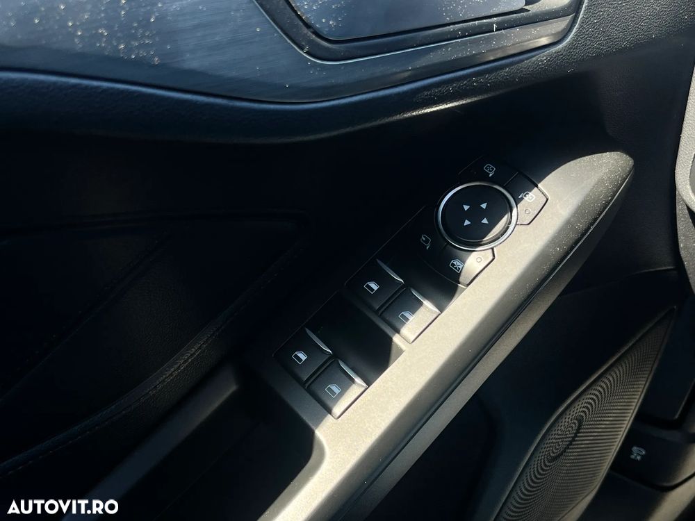 Ford Focus - 20
