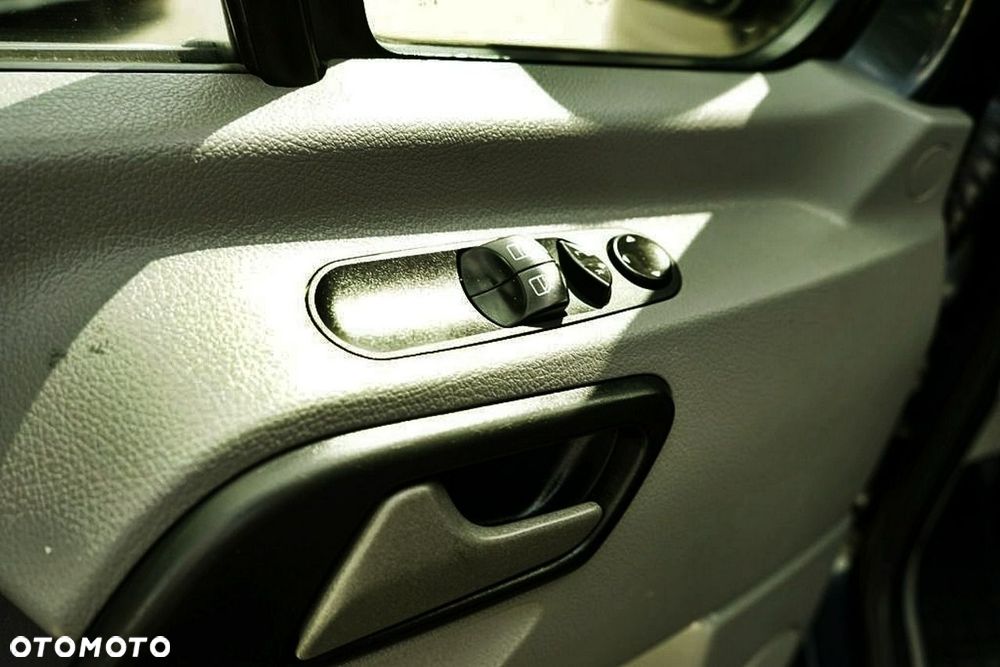 Volkswagen Crafter - 12