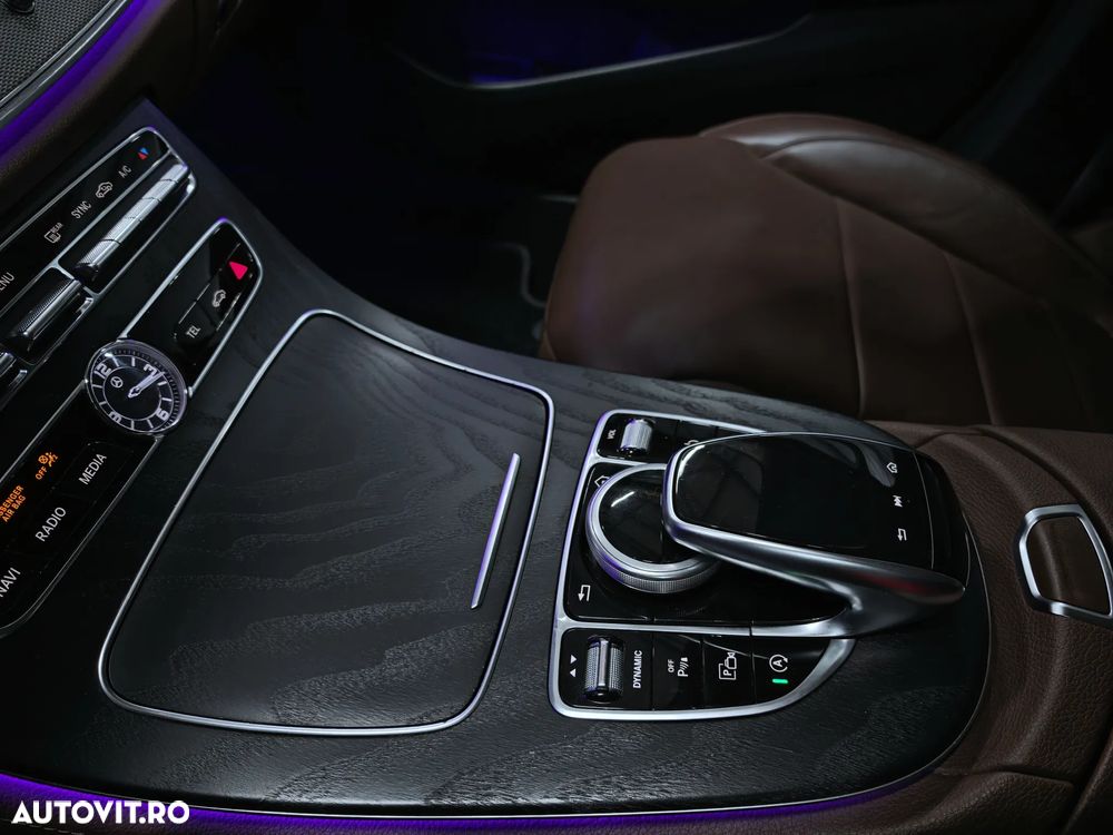 Mercedes-Benz E 200 d 9G-TRONIC Exclusive - 28