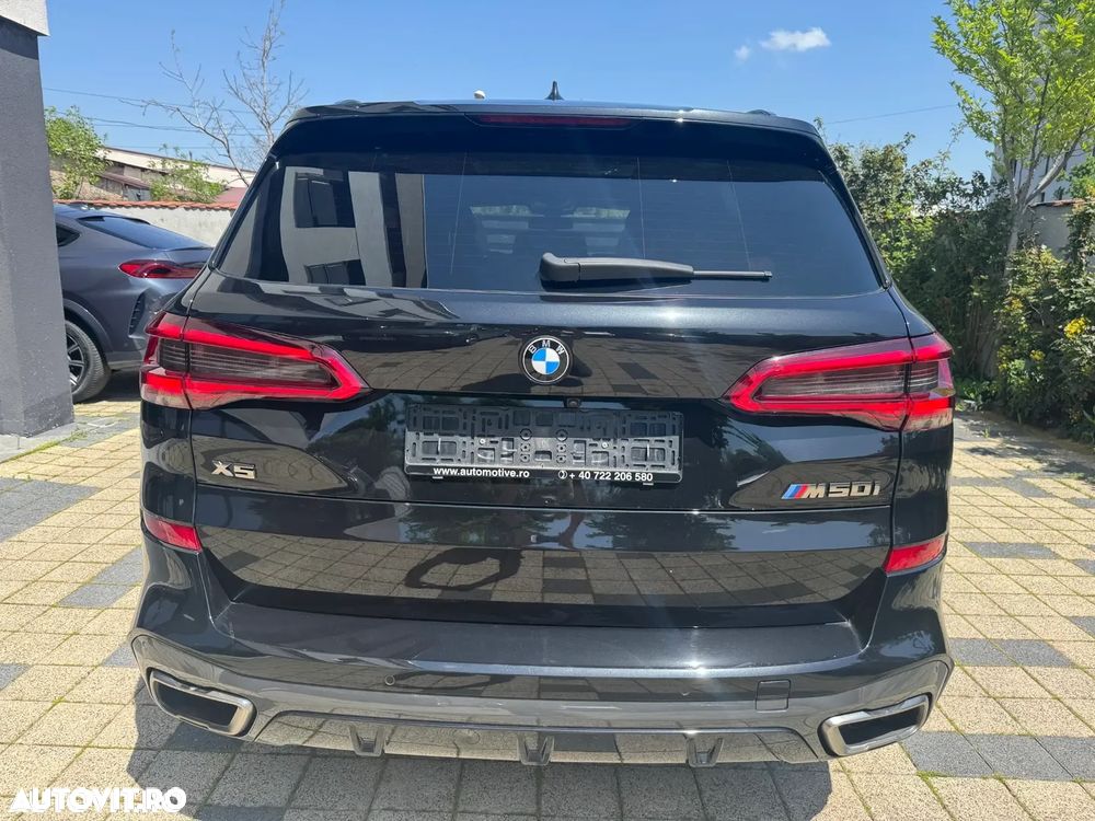 BMW X5 M M50i - 6