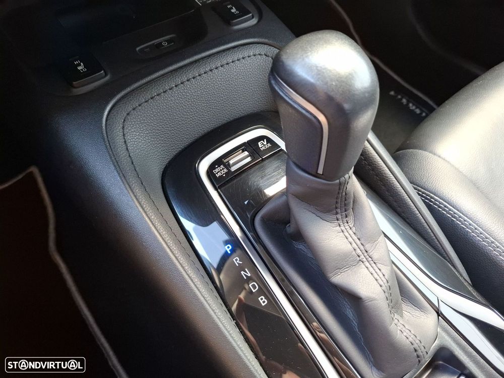 Toyota Corolla SD 1.8 Hybrid Luxury - 19