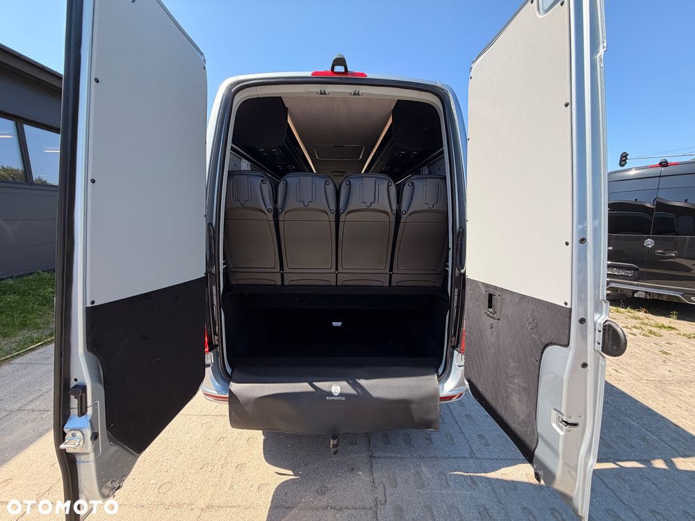 Mercedes-Benz Sprinter 519 - 10