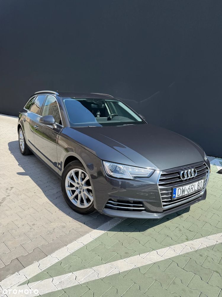 Audi A4 Avant 2.0 TDI S tronic - 9