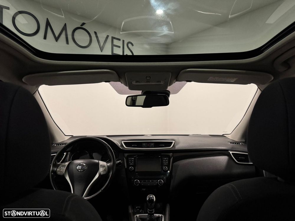 Nissan Qashqai 1.5 dCi N-Connecta 18 - 36