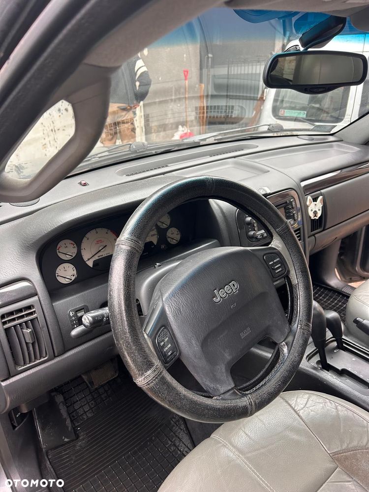Jeep Cherokee - 3