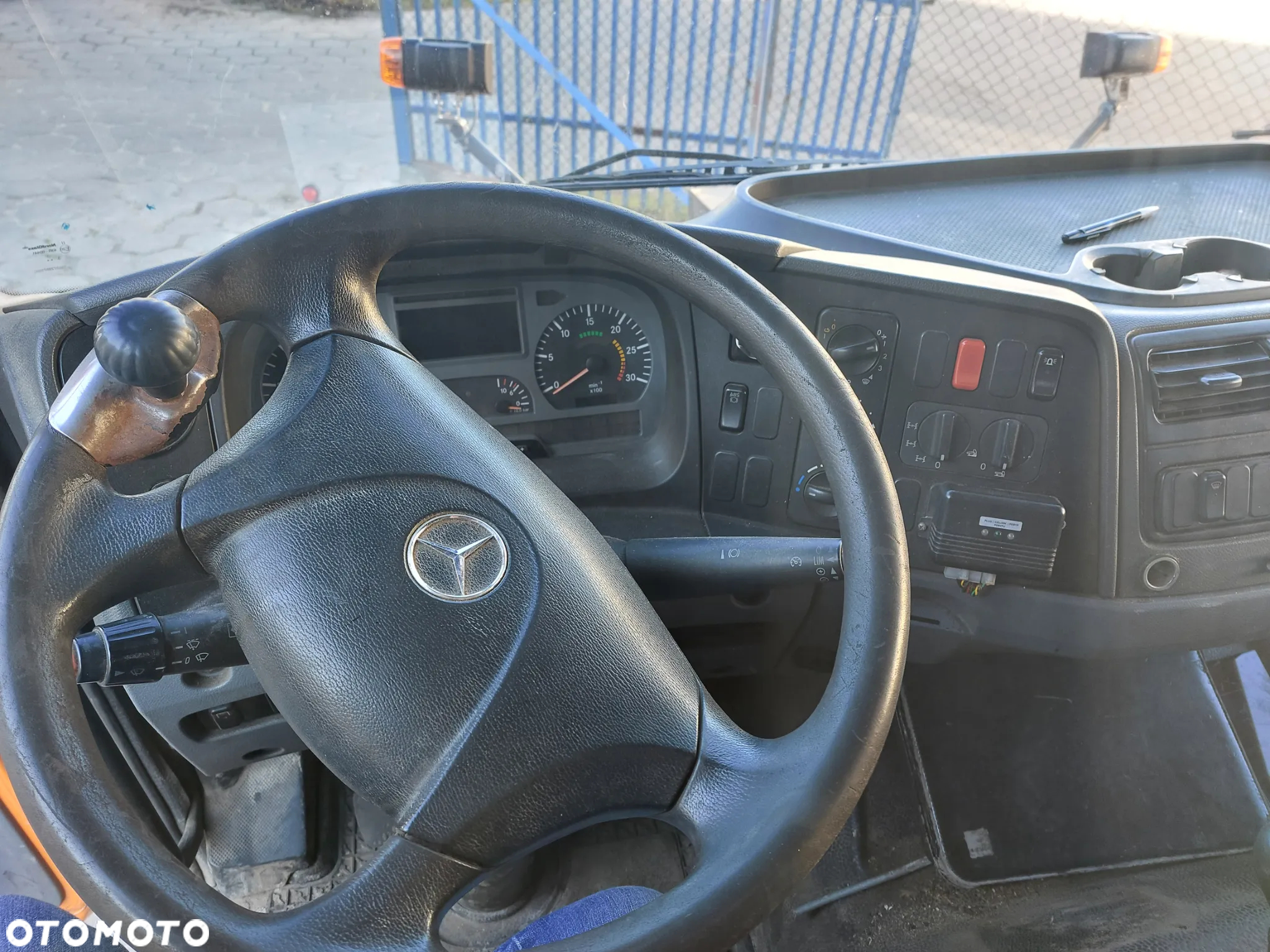 Mercedes-Benz AXOR 1826 AK - 6