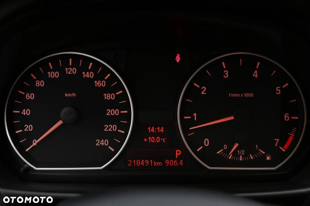 BMW Seria 1 118i - 14