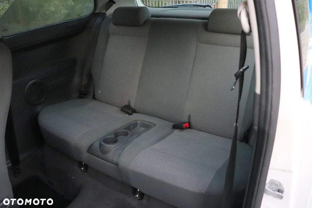 Volkswagen Fox - 18