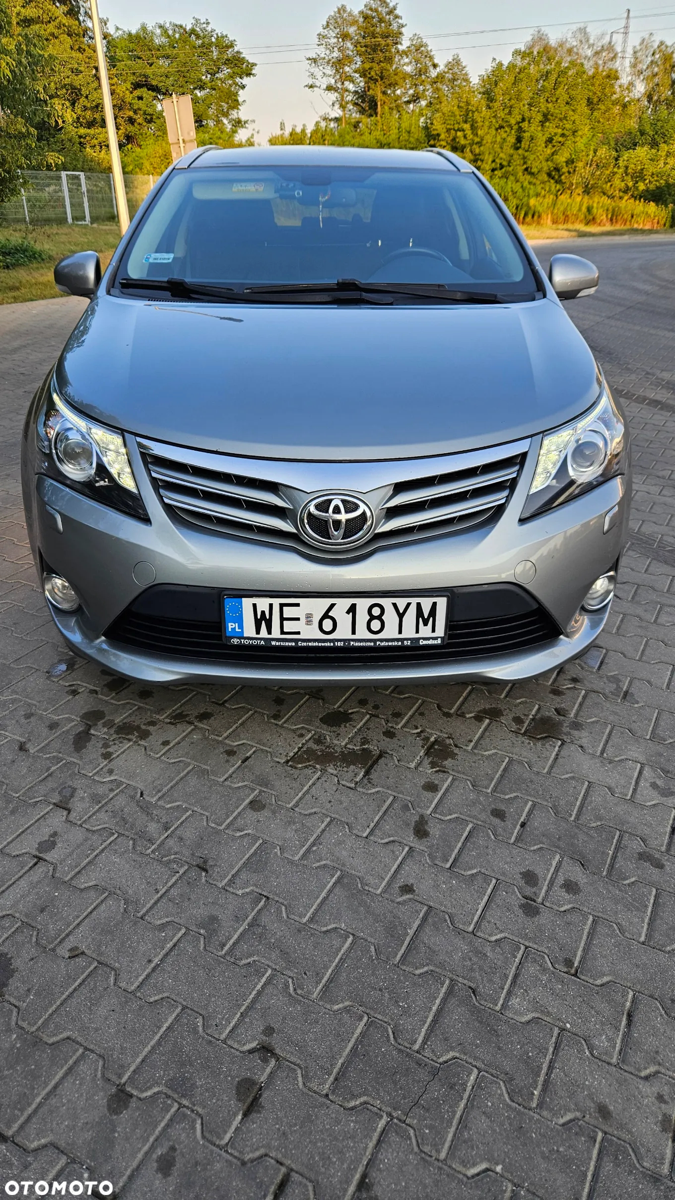 Toyota Avensis 2.0 Premium - 10