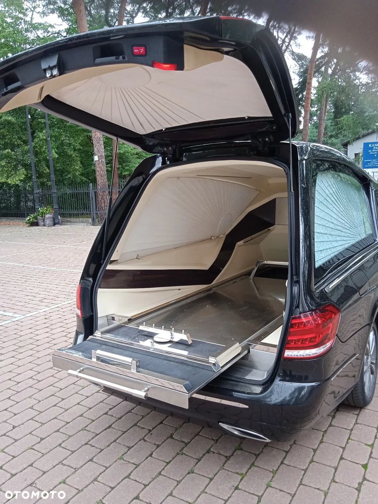 Mercedes-Benz Klasa E - 9