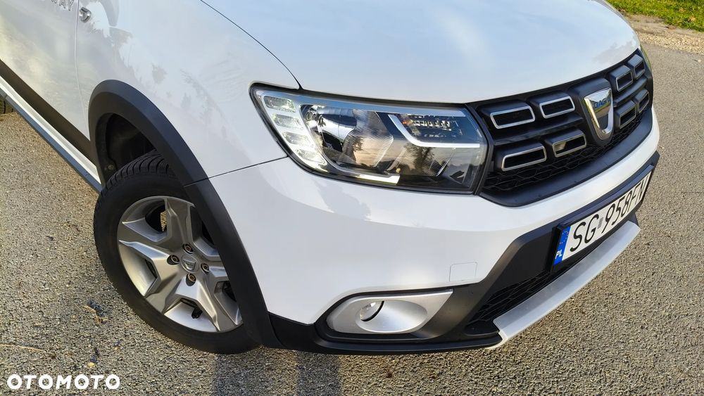Dacia Sandero - 4