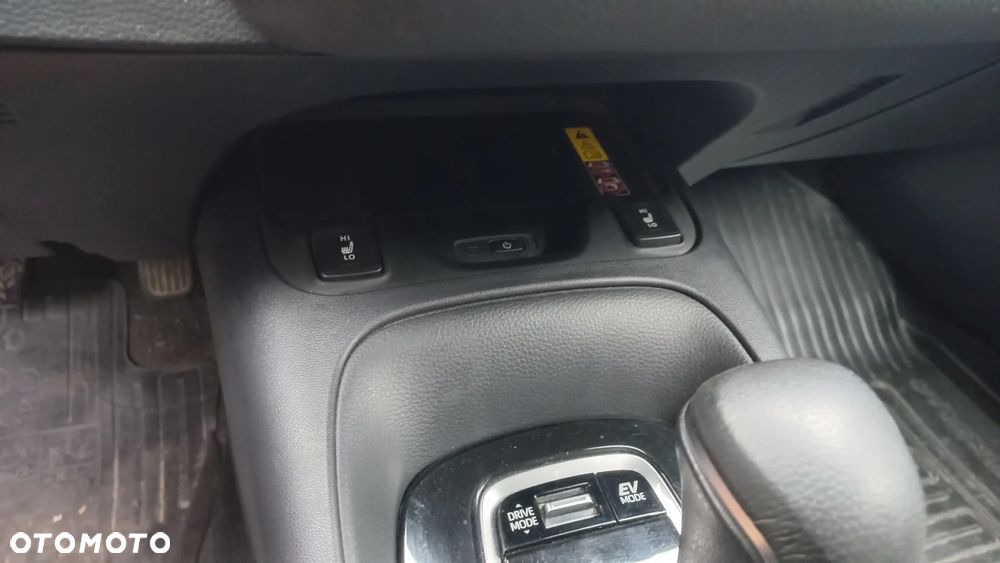 Toyota Corolla - 9
