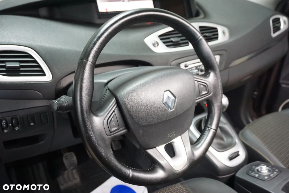 Renault Scenic dCi 110 Expression - 17