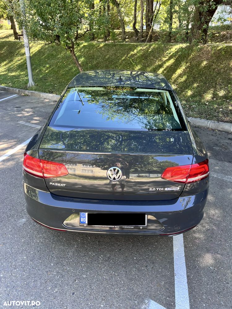 Volkswagen Passat 2.0 TDI DSG Comfortline - 8