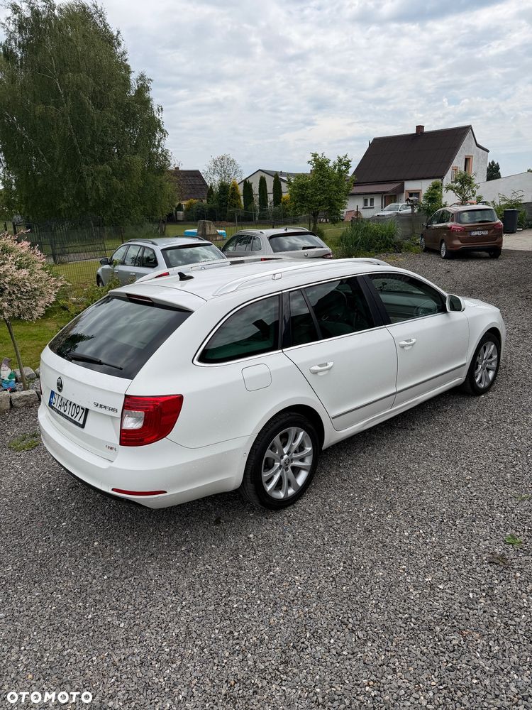 Skoda Superb 2.0 TDI 4x4 Platinum DSG - 5