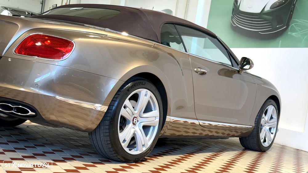 Bentley Continental Cabrio GTC V8 - 13