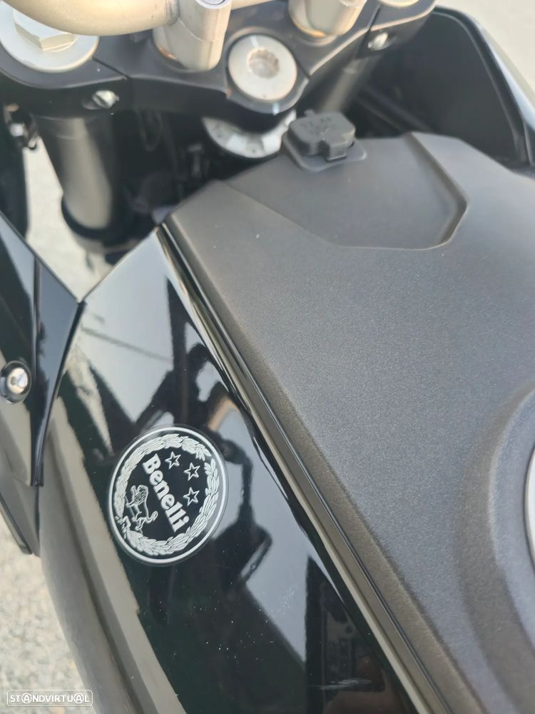 Benelli TRK 251 - 10