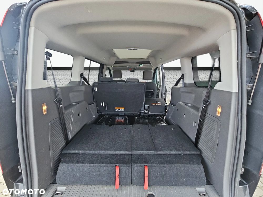 Ford Tourneo Connect - 21