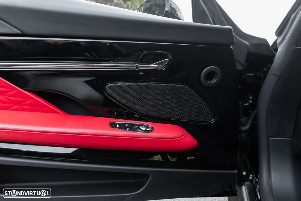 Aston Martin DB12 Coupé V8 Auto - 23