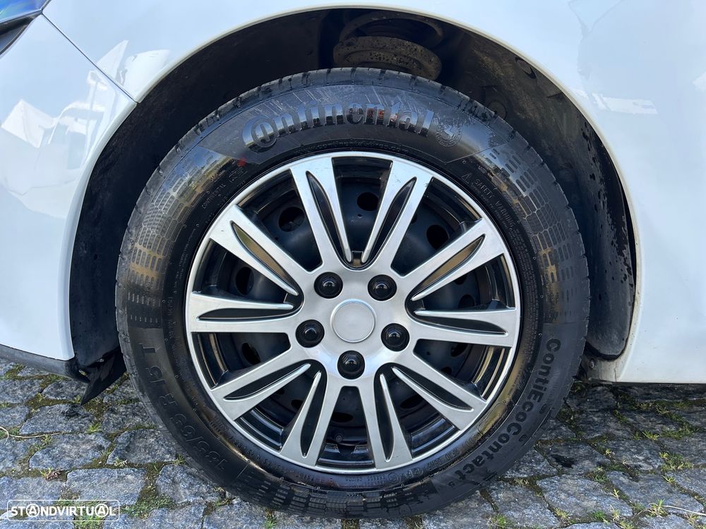 Renault Clio 1.5 dCi Comfort - 21