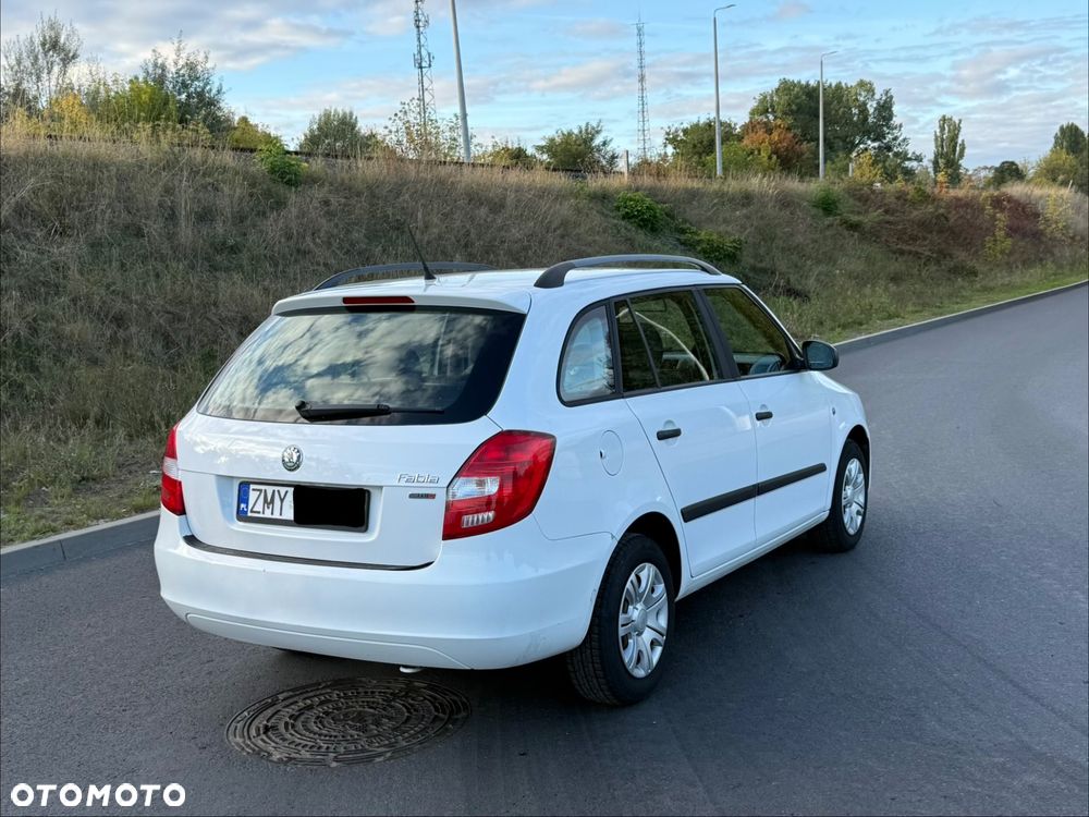 Skoda Fabia - 4