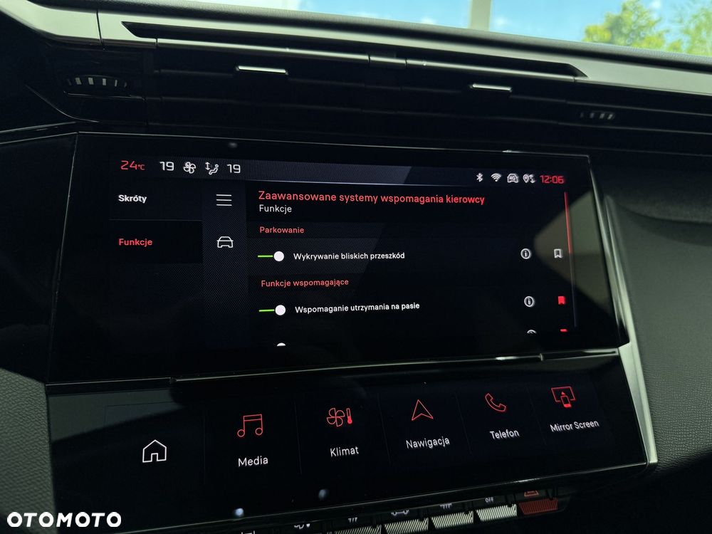 Peugeot 308 1.5 BlueHDi Allure S&S EAT8 - 34