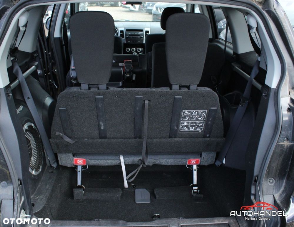 Mitsubishi Outlander - 22