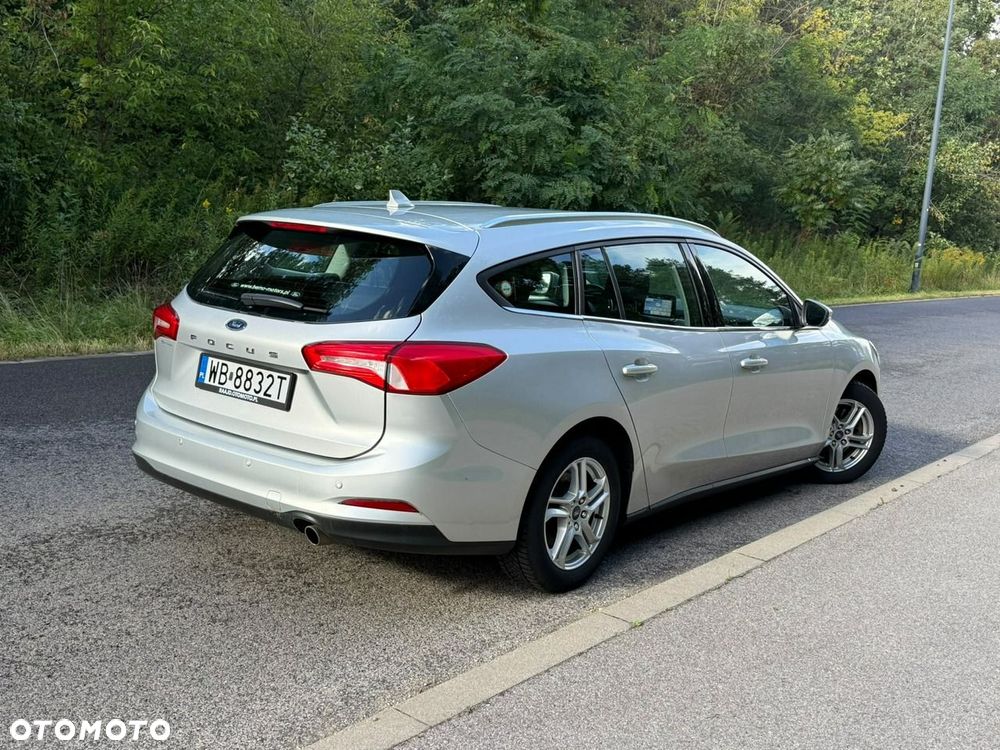 Ford Focus SW 1.0 EcoBoost Trend Edition - 13