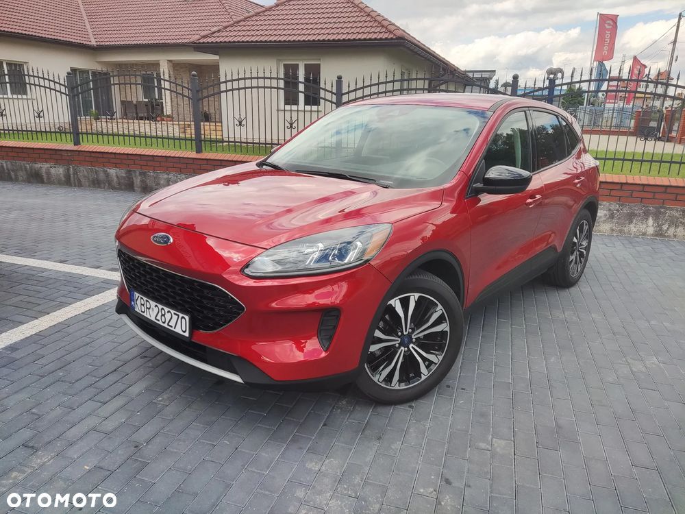 Ford Kuga - 1