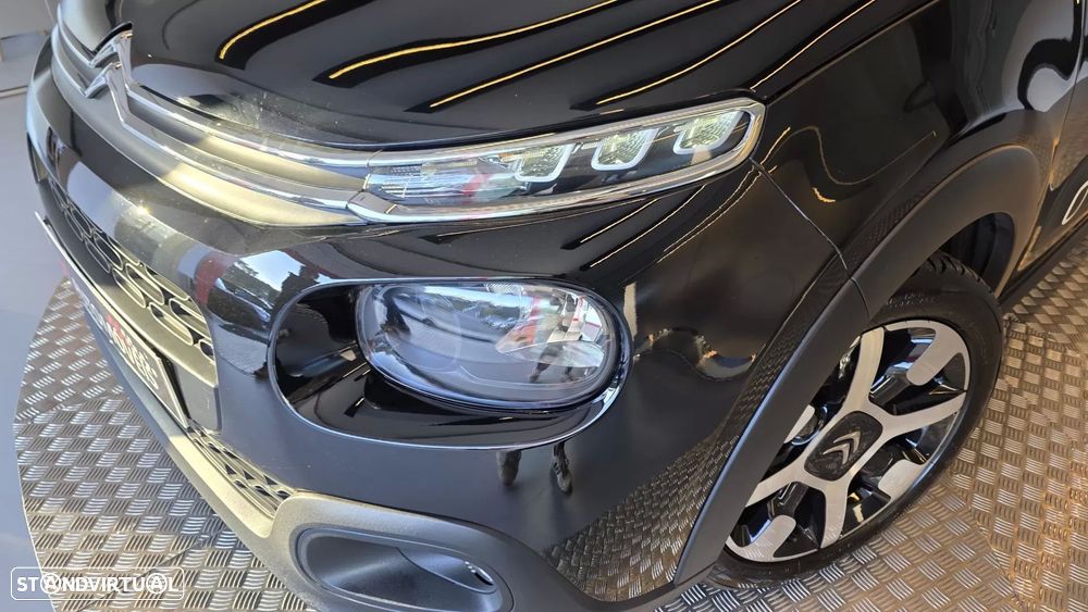 Citroën C3 1.2 PureTech Shine - 24