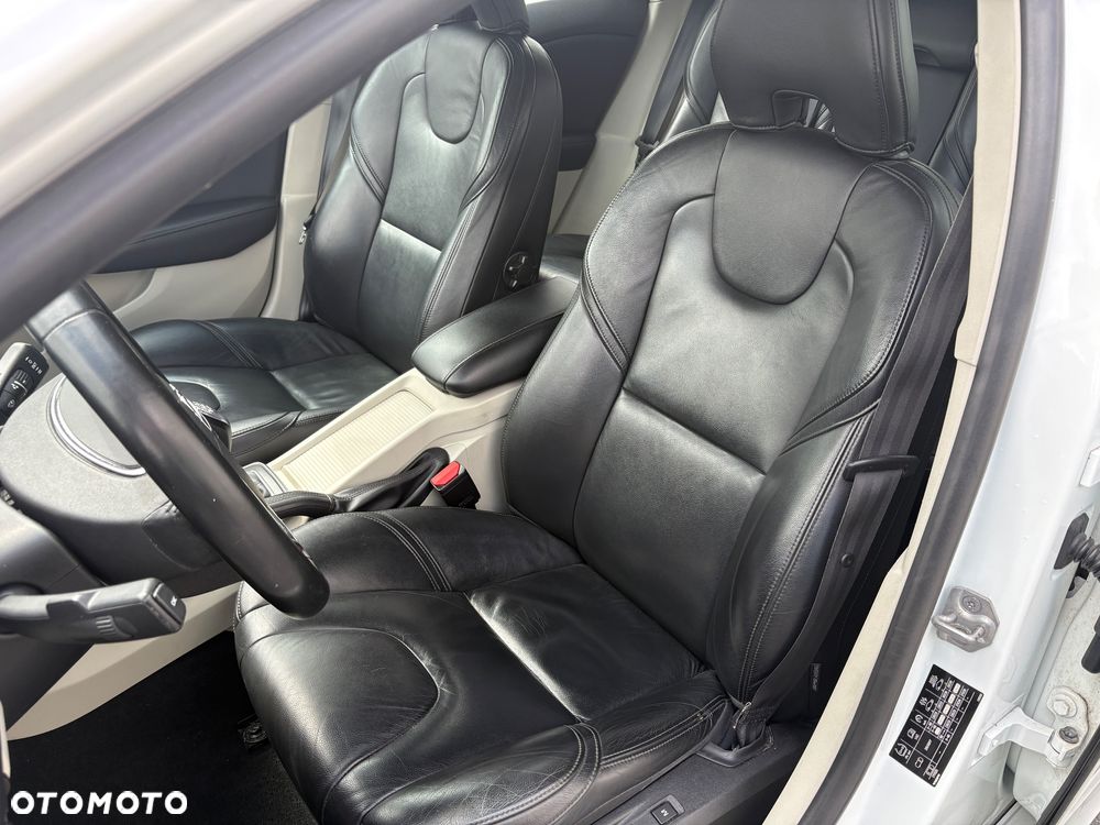Volvo V40 D2 Summum - 18