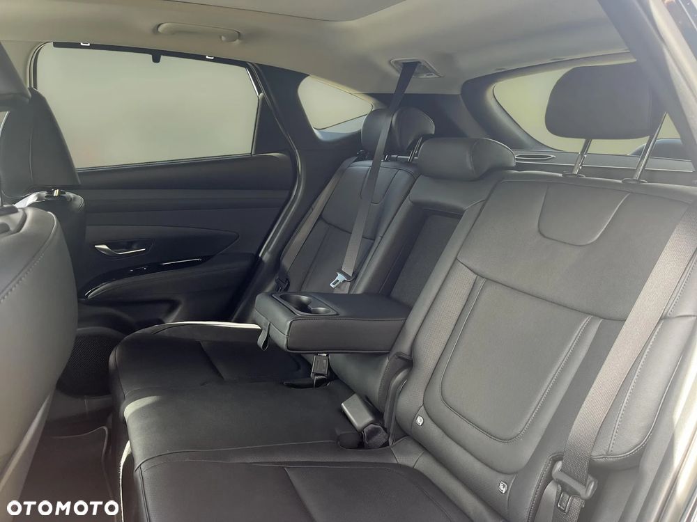 Hyundai Tucson 1.6 T-GDi HEV Platinum 2WD - 16
