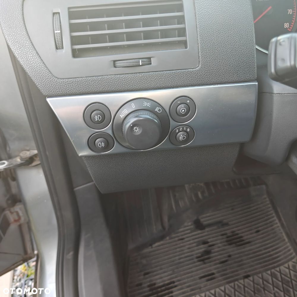 Opel Astra 1.8 Cosmo - 8