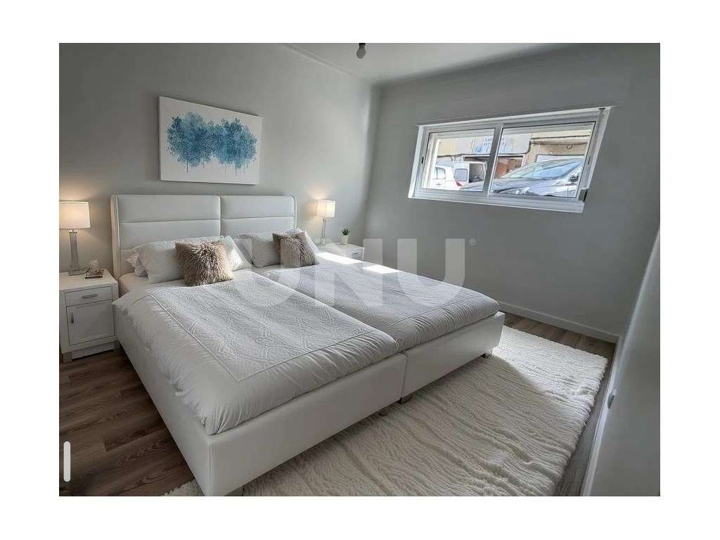 Apartamento T2 + 1 com quintal Remodelado - Grande imagem: 2/16