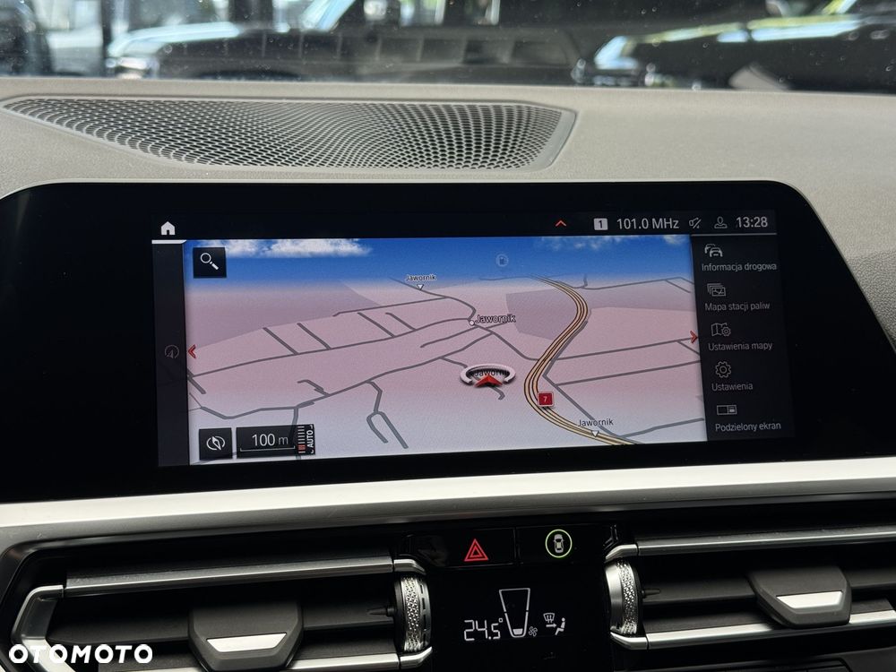 BMW Seria 3 318i - 29