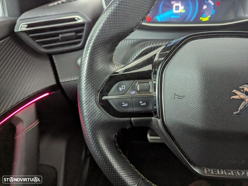 Peugeot e-2008 GT - 15