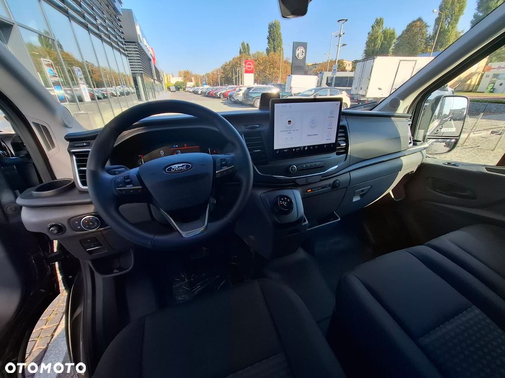 Ford Transit - 13